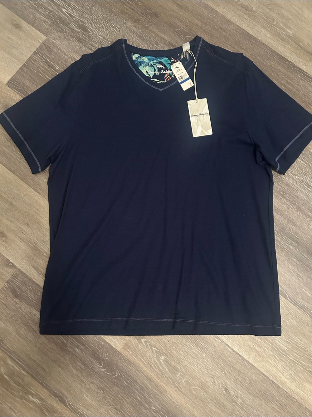 Tommy Bahama Men's Navy Short-Sleeve V-Neck Shirt